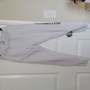 Abercrombie Kids White Jogger Sweatpants Boys 11/12